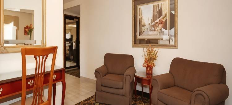 科尔尼新维多利亚酒店及套房(New Victorian Inn & Suites Kearney)图片