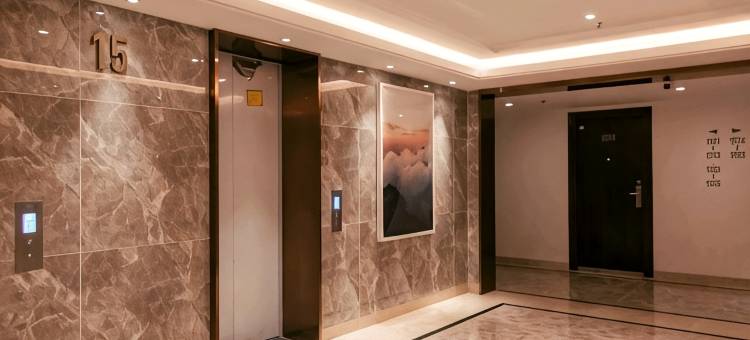 华泽云端公寓(沈阳奥体中心地铁站店)图片