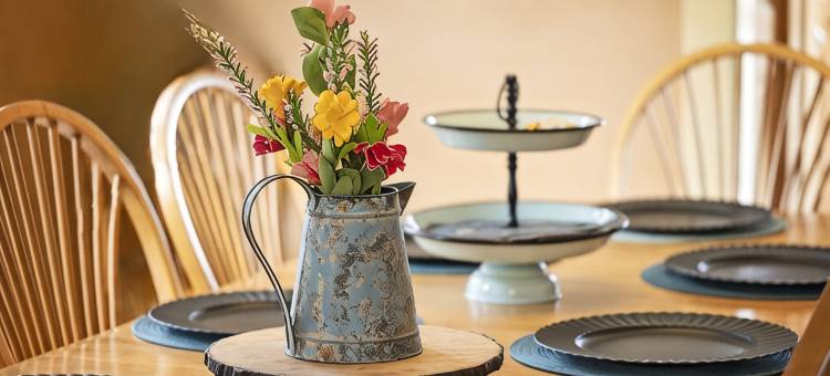 滨水度假屋：皮划艇、钓鱼、游戏室、火坑、聚会室…(Waterfront Getaway: Kayaks, fishing, game room, fire pit, gathering room…)图片