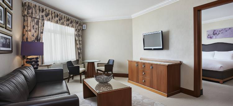 查尔顿汉姆莱昂纳多酒店(Leonardo Hotel Cheltenham)图片