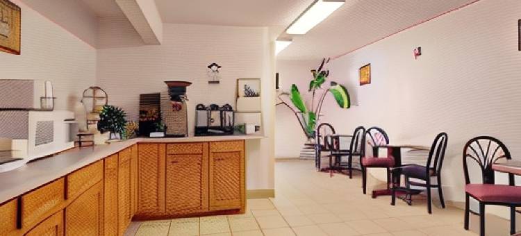 奥西奥拉温德姆速8酒店(Super 8 by Wyndham Osceola IA)图片