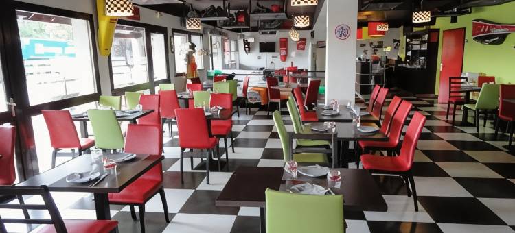 维耶尔宗恩佐基里亚德直营酒店(Enzo Hotels Vierzon By Kyriad Direct)图片