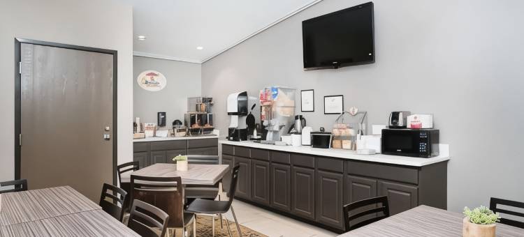 灵湖-奥科博吉速8酒店(Super 8 by Wyndham Spirit Lake/Okoboji)图片