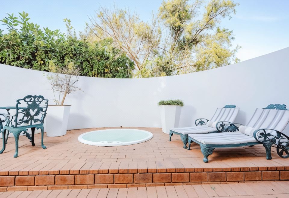 Budmarsh Country Lodge Hotel Overview