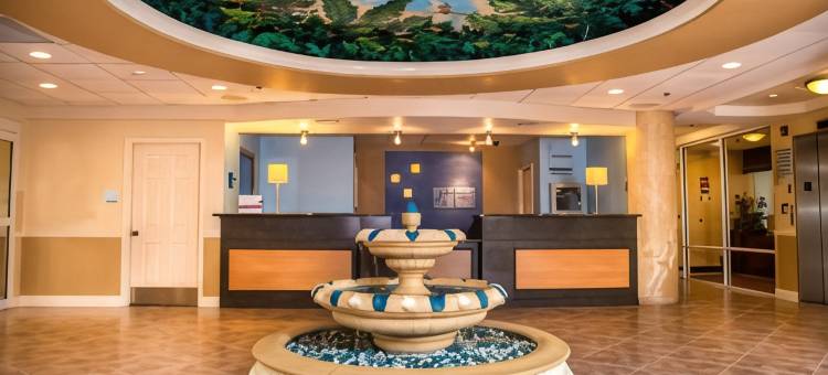 智选假日套房酒店可可比奇海滩(Holiday Inn Express & Suites Cocoa Beach)图片
