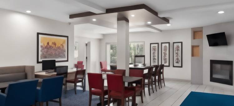 Holiday Inn Express 布拉格堡(Holiday Inn Express Fort Bragg)图片