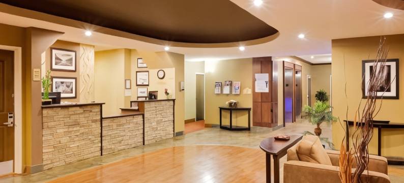 冷湖华美达酒店(Ramada by Wyndham Cold Lake)图片