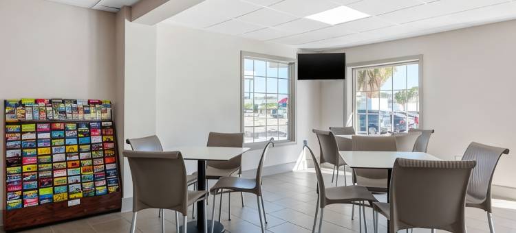 机场-坦帕RJ体育馆伊克诺旅馆(Econo Lodge Airport - RJ Stadium)图片