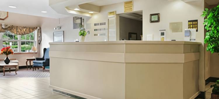 罗利达勒姆机场麦客达温德姆酒店及套房(Microtel Inn & Suites by Wyndham Raleigh Durham Airport)图片