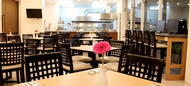 滨河圣胡安快捷使命酒店(Hotel Misión Express San Juan Del Río)图片