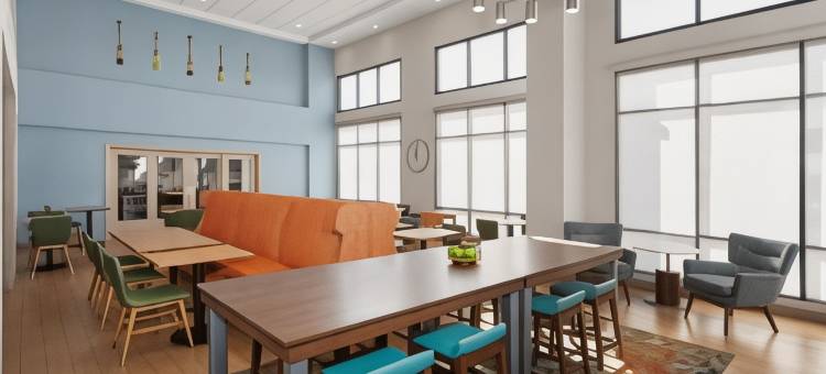 亚历山德里亚希尔顿欢朋旅馆及套房酒店(Hampton Inn & Suites Alexandria)图片