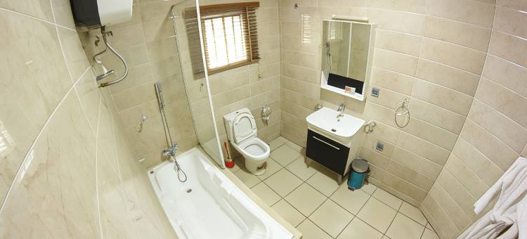 瑟利亚套房酒店(Celia's Suites)图片