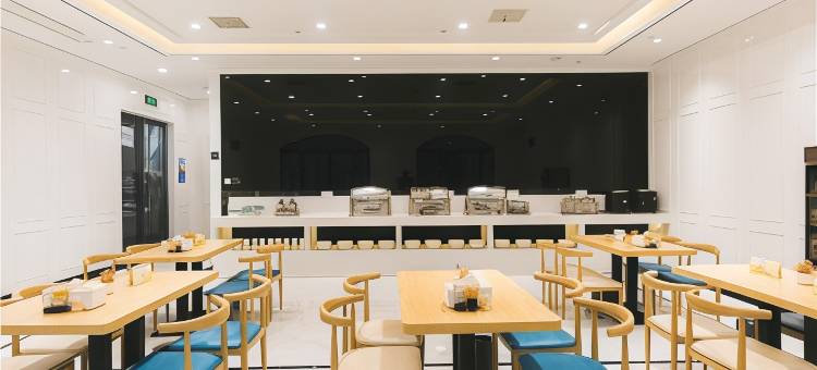 轻雅酒店(漯河高铁西站万达广场店)图片