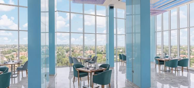 金字塔大陆酒店(Pyramid Continental Hotel)图片