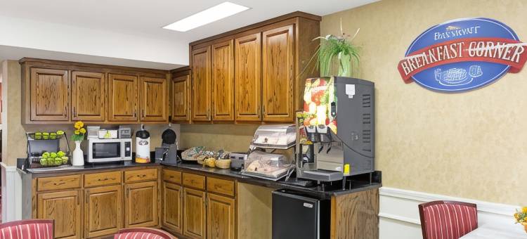 桑福德温德姆呗盟酒店(Baymont by Wyndham Sanford)图片