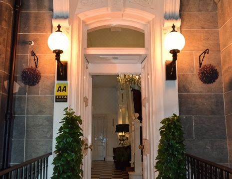 Edinburgh37 Hotel Overview