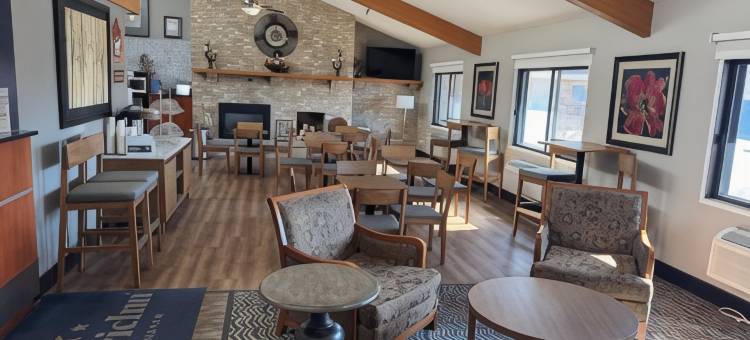 艾伯特利美吟温德姆酒店(AmericInn by Wyndham Albert Lea)图片