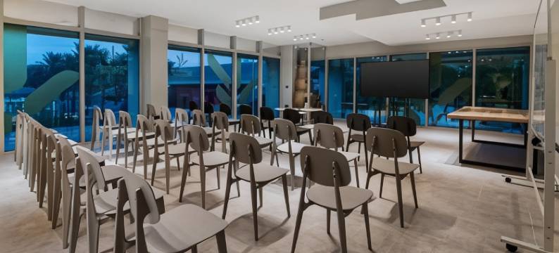 阿联酋运动酒店公寓(Emirates Sports Hotel Apartments, Dubai Sports City)图片