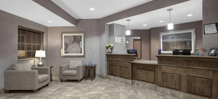 迈诺特呗盟套房酒店(Baymont by Wyndham Minot)图片