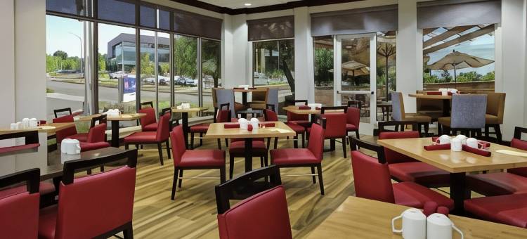 索诺玛县机场希尔顿花园酒店(Hilton Garden Inn Sonoma County Airport)图片