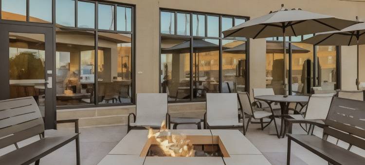 密尔沃基机场希尔顿花园酒店(Hilton Garden Inn Milwaukee Airport)图片