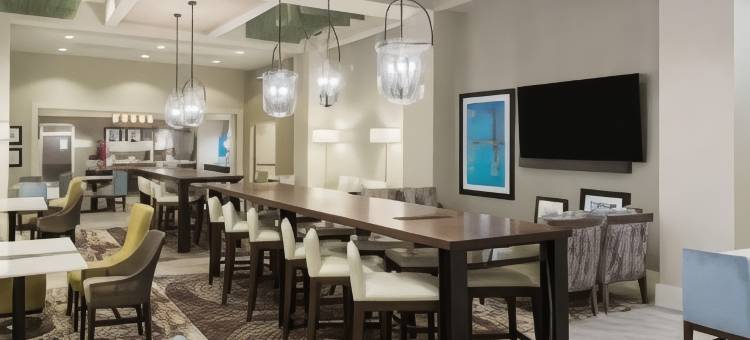 坦帕机场阿维昂公园西岸欢朋酒店及套房(Hampton Inn & Suites Tampa Airport Avion Park Westshore)图片