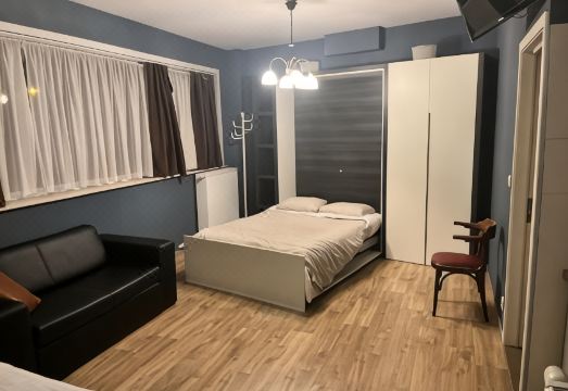 The Pipers Hotel Overview