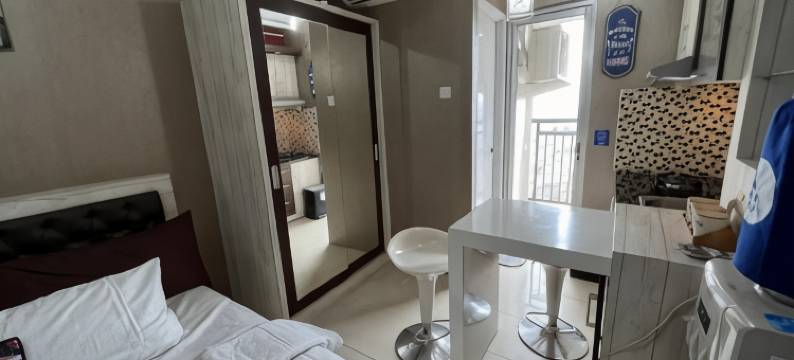 红利文巴苏拉城市公寓-Ens房(RedLiving Apartemen Bassura City - Ens Room)图片