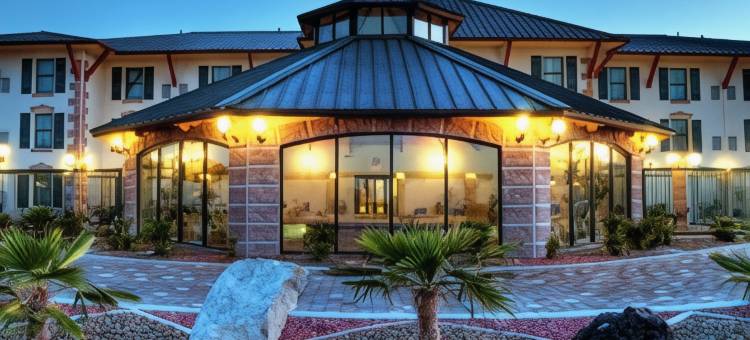 瑞士小屋贝斯特韦斯特优质套房酒店(Best Western Plus Swiss Chalet Hotel  Suites)图片