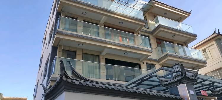玉龙纳融居客栈(丽江高铁站店)图片