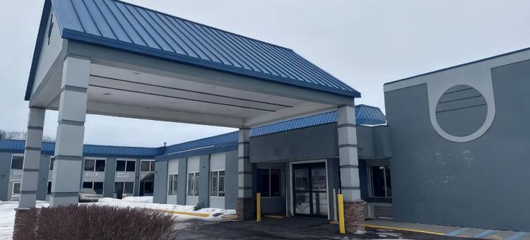 诺顿海岸/马斯基根温德姆戴斯酒店及套房(Days Inn & Suites by Wyndham Norton Shores/Muskegon)图片