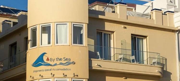 海边(By the Sea)图片