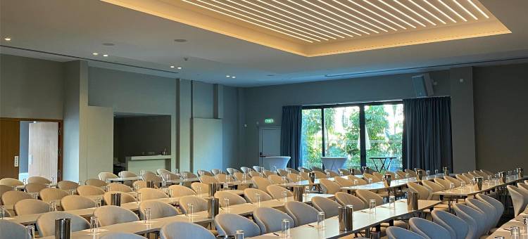 拉纳卡丽笙海滩度假酒店(Radisson Beach Resort Larnaca)图片
