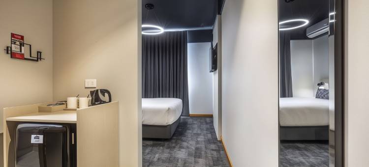 帝国酒店夜帽(Nightcap at Empire Hotel)图片