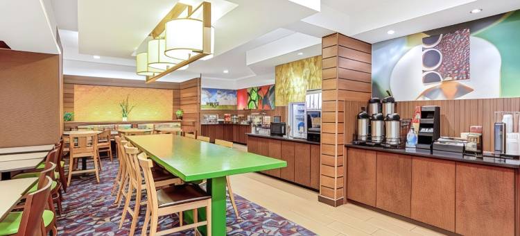 马纳萨斯战场拉昆塔温德姆套房酒店(La Quinta Inn & Suites by Wyndham Manassas Battlefield)图片