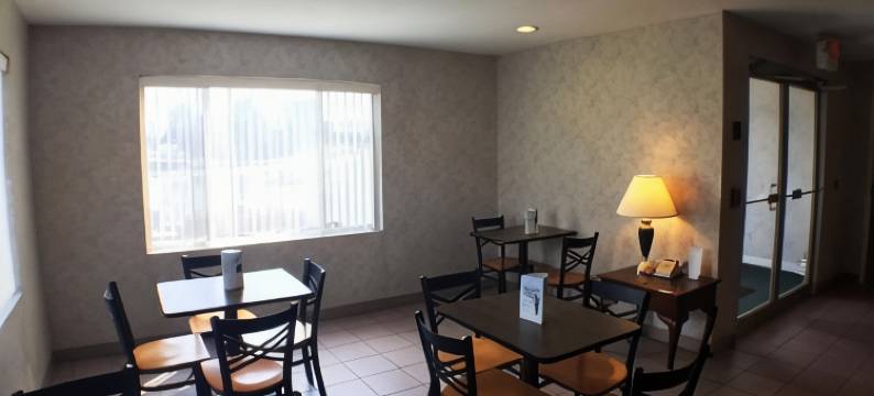 卡南代瓜温德姆速8酒店(Super 8 by Wyndham Canandaigua)图片