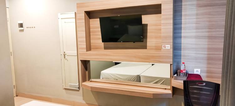 维科斯特普瑞米尔因米特拉瑞德多兹(Wikost Premiere Inn Mitra RedDoorz)图片