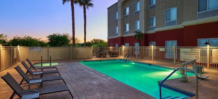 里奇克雷斯特欢朋酒店及套房(Hampton Inn & Suites Ridgecrest)图片