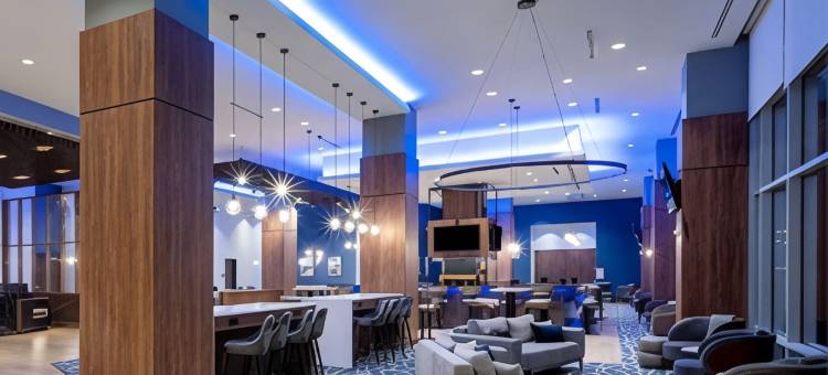 纳什维尔市区/体育场拉昆塔温德姆套房酒店(La Quinta Inn & Suites by Wyndham Nashville Downtown/Stadium)图片