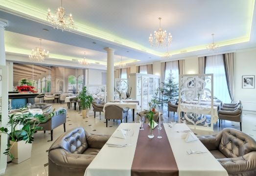 Hotel Atelia Hotel Overview