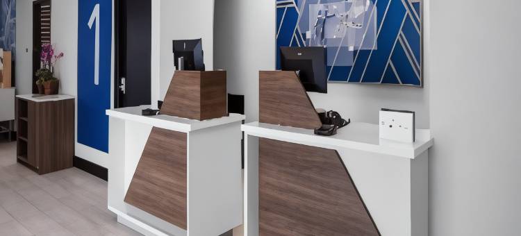 智选假日套房酒店何尔摩沙海滩(Holiday Inn Express & Suites HERMOSA BEACH by IHG)图片