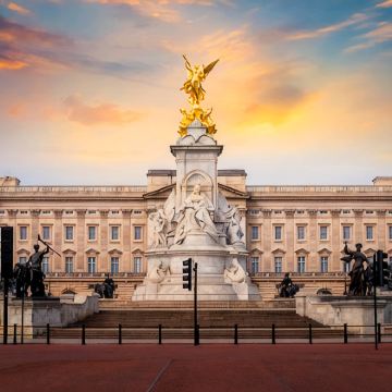 伦敦12日私家团