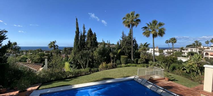 in Elviria with 180° sea views图片