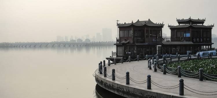 名家酒店(菱湖公园开放大学店)图片
