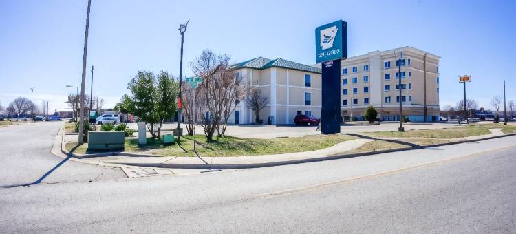 琼斯伯勒I-555OYO阿肯色套房酒店(Ark Suites by OYO Jonesboro I-555)图片