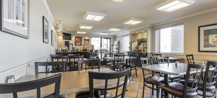 密苏里州乔普林格林斯泰酒店(Greenstay Hotel Joplin Missouri)图片