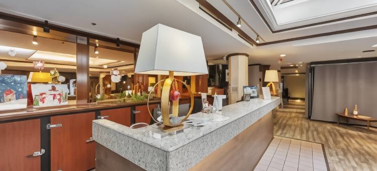 贝德福德丽晶大酒店(The Bedford Regency Hotel)图片