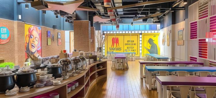 加丁塞尔彭名誉酒店(Fame Hotel Gading Serpong)图片