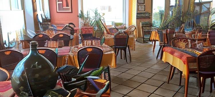 布鲁耶尔餐厅酒店(Logis Hôtel - Restaurant Aux Bruyères)图片
