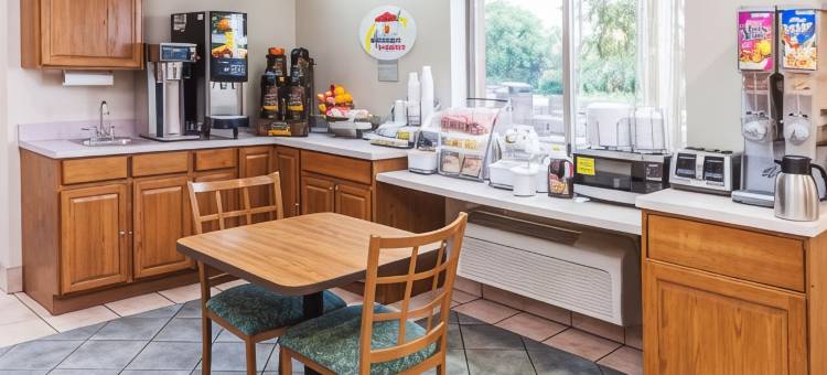 瓦尔帕莱索速8酒店(Super 8 by Wyndham Valparaiso)图片